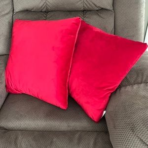 **New** Pair of Red Decorative Throw Pillows